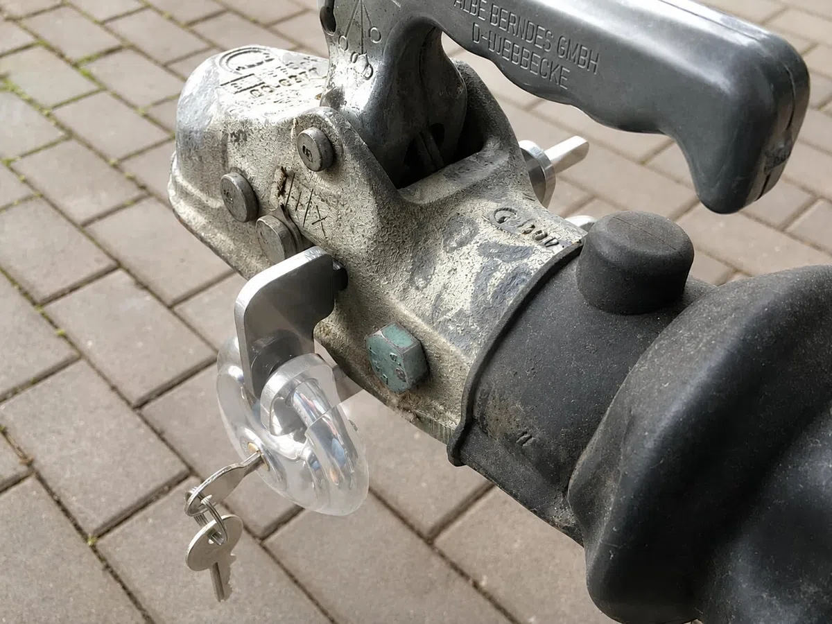 WP-S Candado antirrobo compacto y universal de acero inoxidable para remolques