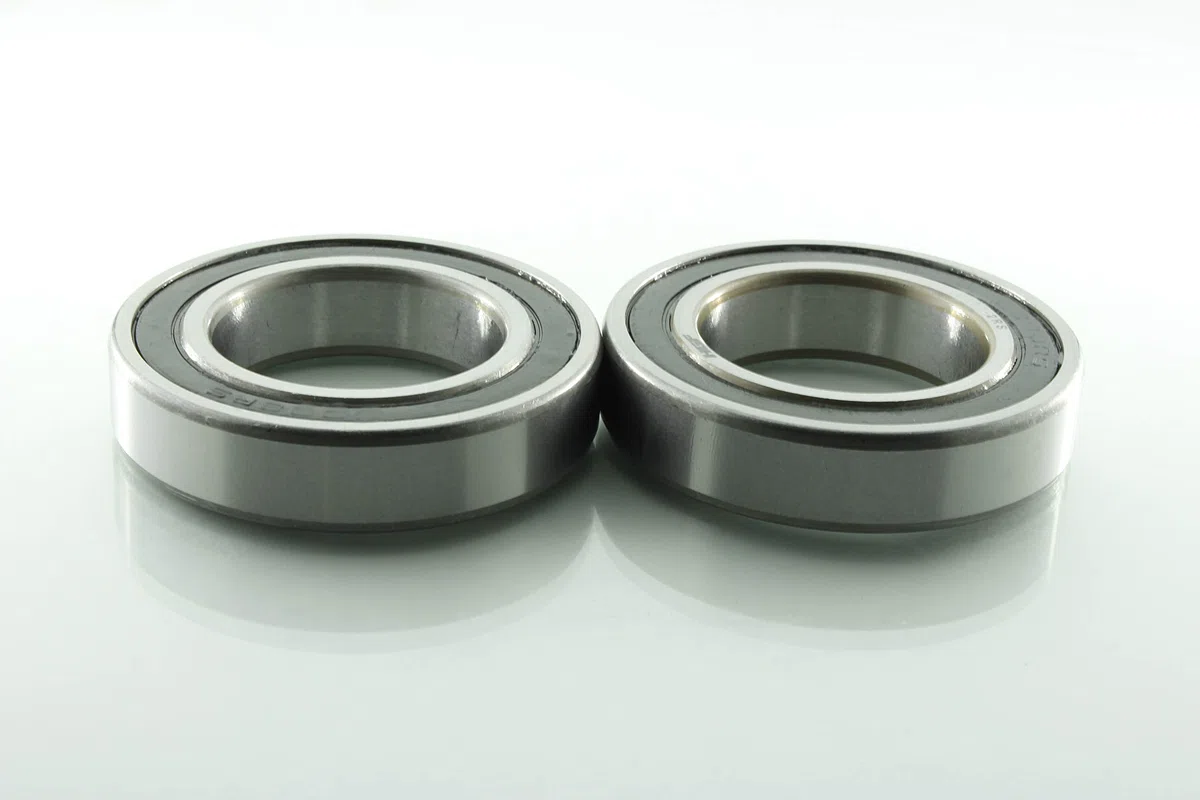 MECANIGOMEZ-Rodamientos Rueda Trasera Kawasak 03-06, Suzuk 85-08. Kits Reparación Compuesto de los rodamientos y Retenes necesarios Buje Trasero Quad. (25-1331)