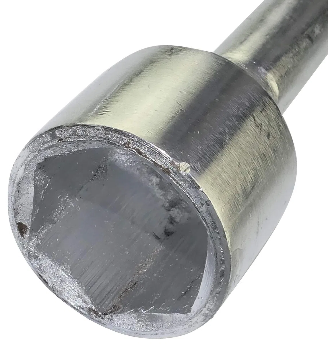 AERZETIX - Llave de desmontaje rueda en forma de cruz con 4 tamaños 17x19x21x23mm - huella de 6 lados - longitud 355mm - en acero - C46642