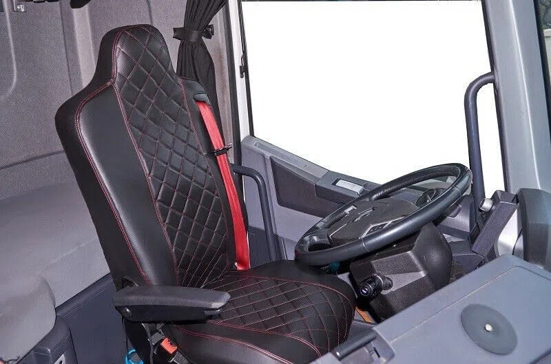 Generic Fundas de asiento de camión compatibles con Renault T Range, par de color negro y rojo