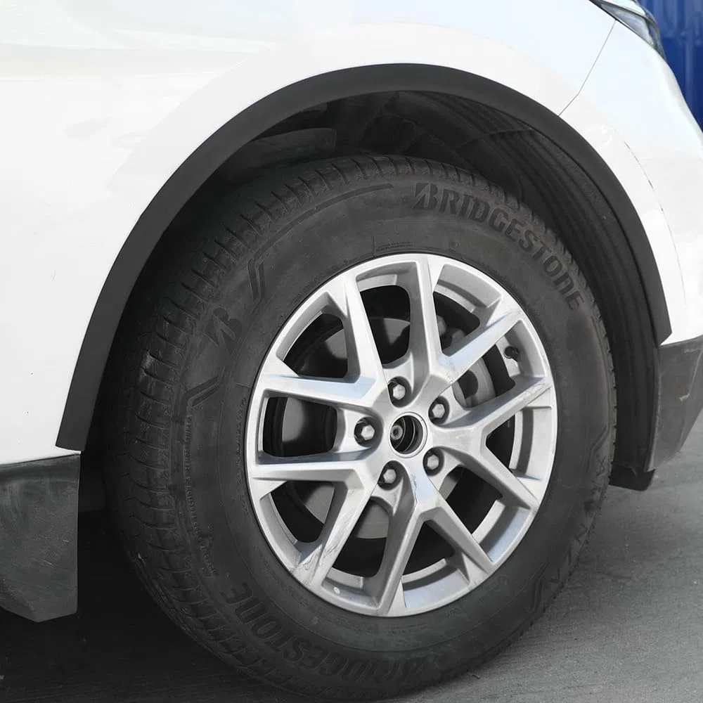 Blueshyhall 2 piezas Protección para el guardabarros del coche, 1,5 m x 3,5 cm Protección para rueda de coche Ampliación del guardabarros universal, forma de L Protección para el guardabarros del