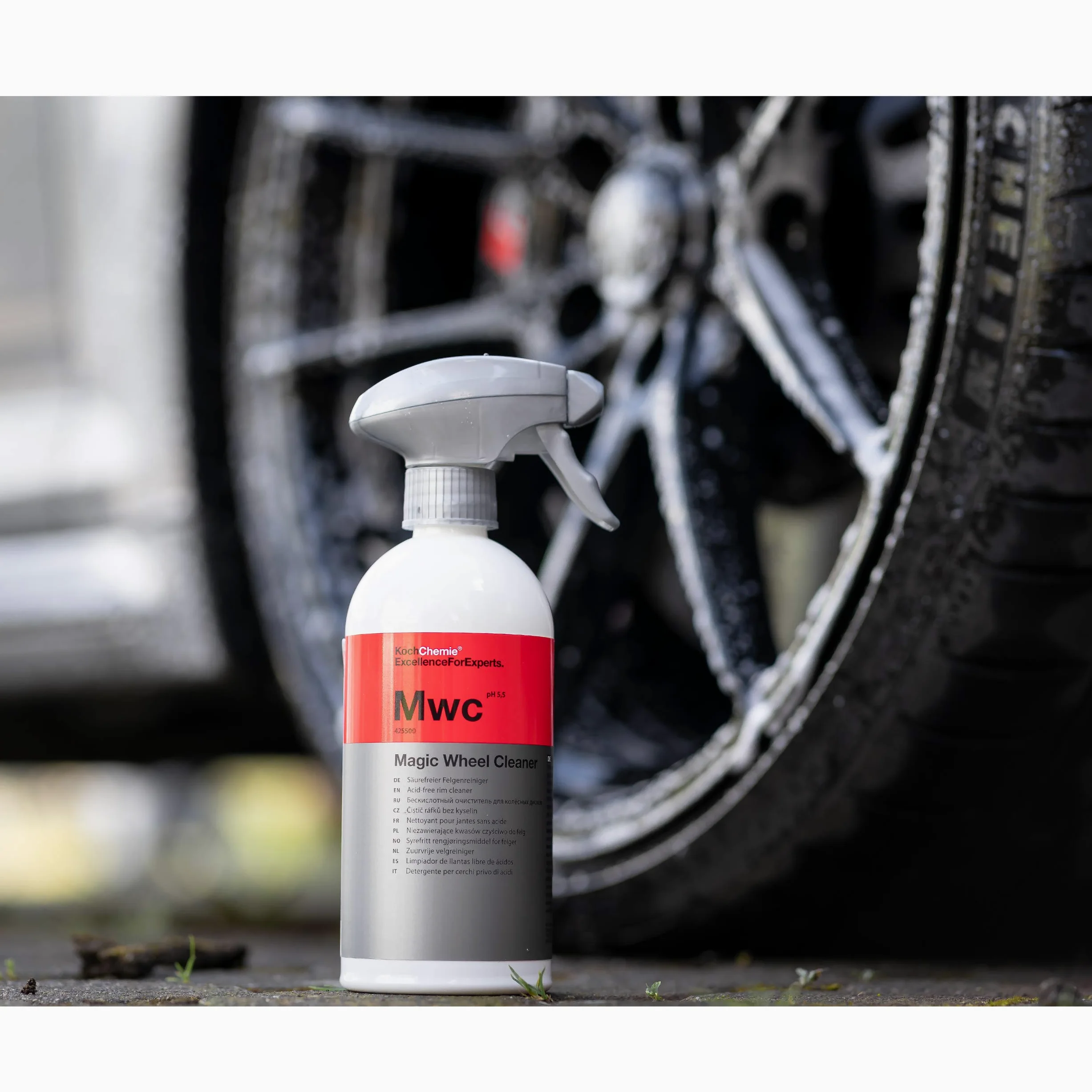 detailmate Juego de limpieza de llantas Koch Chemie MWC Magic Wheel Cleaner, limpiador de llantas sin ácido, 500 ml, pincel ValetPro y paño de microfibra para pulir (juego de cepillos suaves)