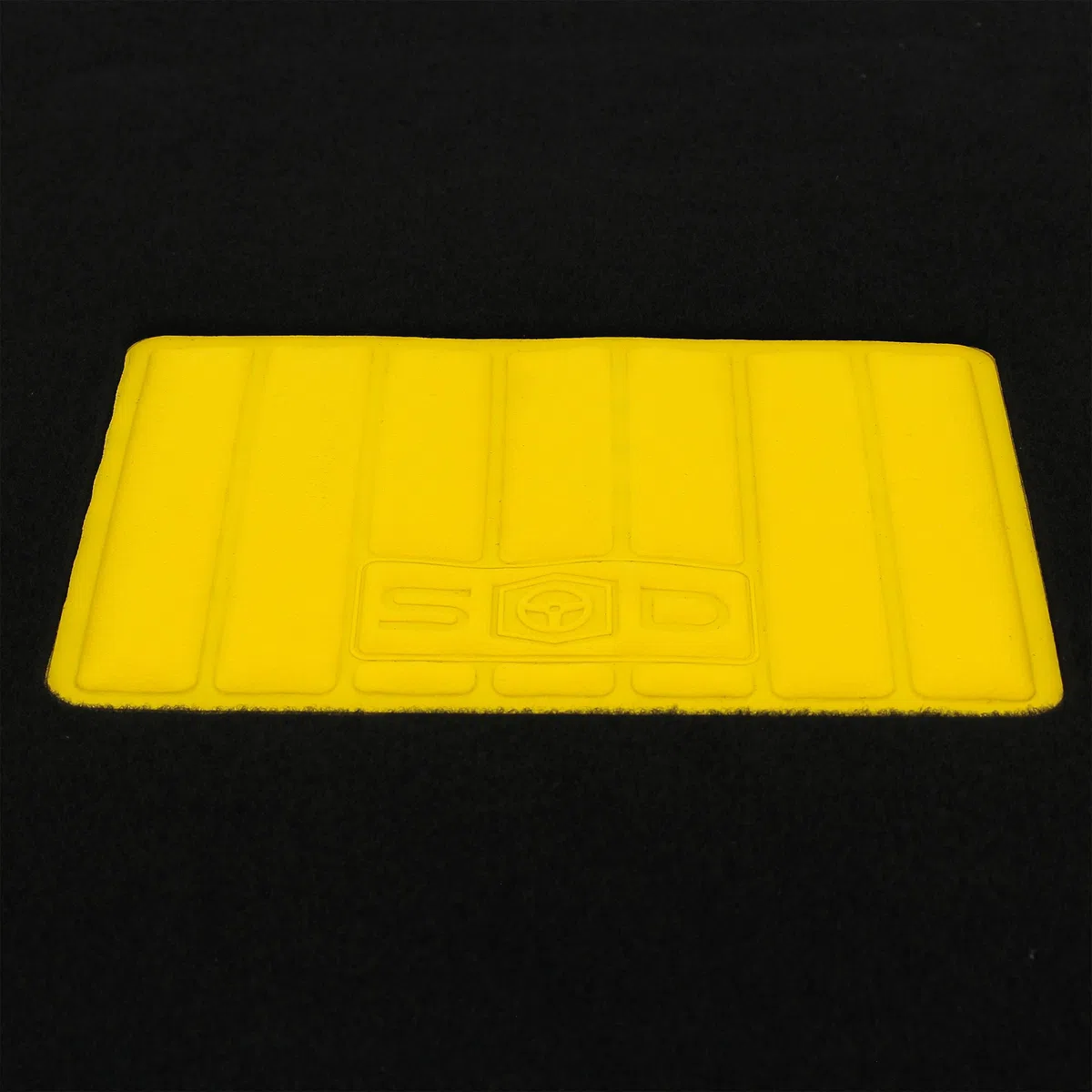 S SUMEX Alfombrillas de Moqueta Universales para Coche Alfombra con Talorena de Goma Borde Color Amarillo Alfombrillas Antideslizantes y Lavables Delanteras 45x65cm Traseras 44x33cm
