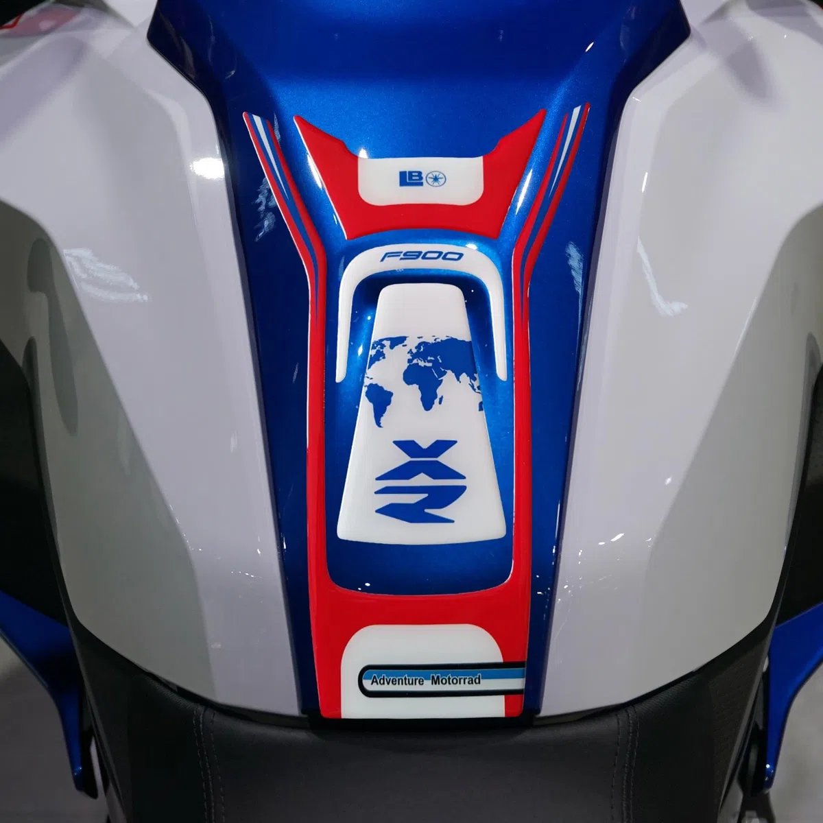 labelbike - Pegatina 3D Moto Tanque Protección y Decoración en Resina Compatible con BMW F 900 XR Sport 2025