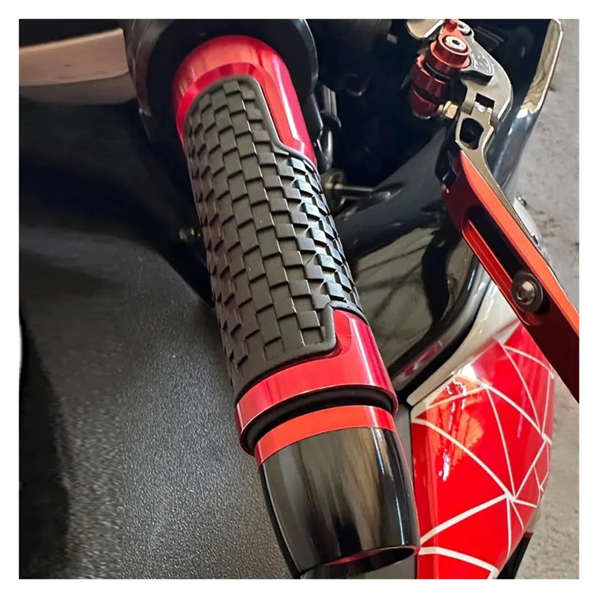 Extremo De Agarre para HON&DA CB750 Hornet CB 750 2023 2024 2025 Manillar De Motocicleta Puños De Manillar Tapas De Extremo Tapones De Manillar Tapa(Red)