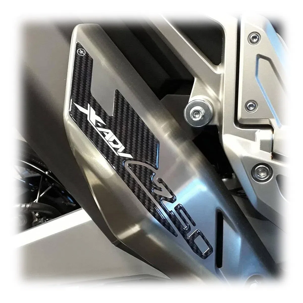 labelbike - Pegatinas 3D Tapa Escape Xadv Moto Scooter Decoraciones y Protecciones con Licencia Oficial Honda en Resina compatible con HONDA X-ADV 750 2017-2020 - Color Carbono