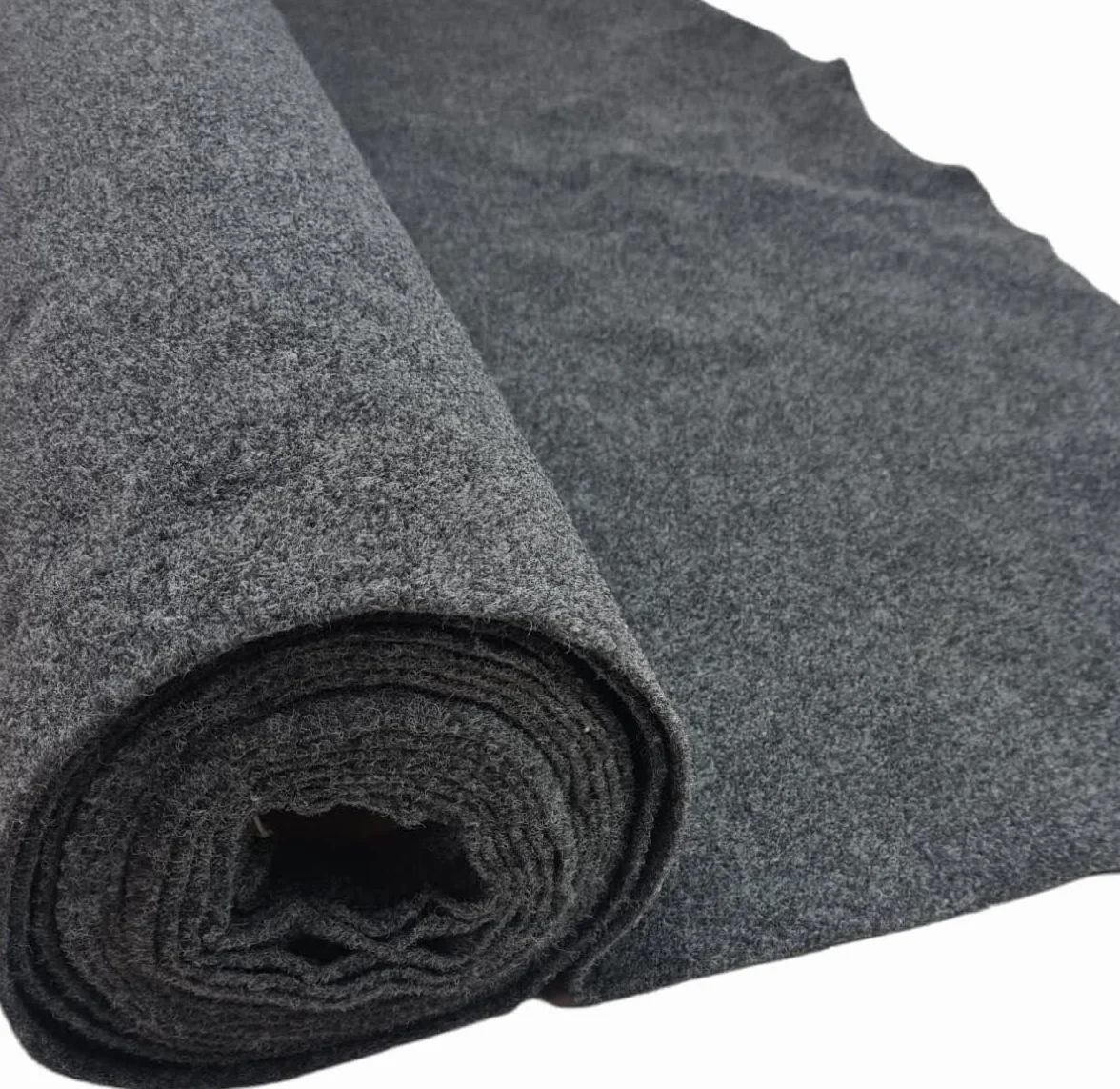 Moqueta (2 mts) Corte de 200x160 cm de moqueta color gris oscuro para tapizar, camperizar y otros - Kadusi